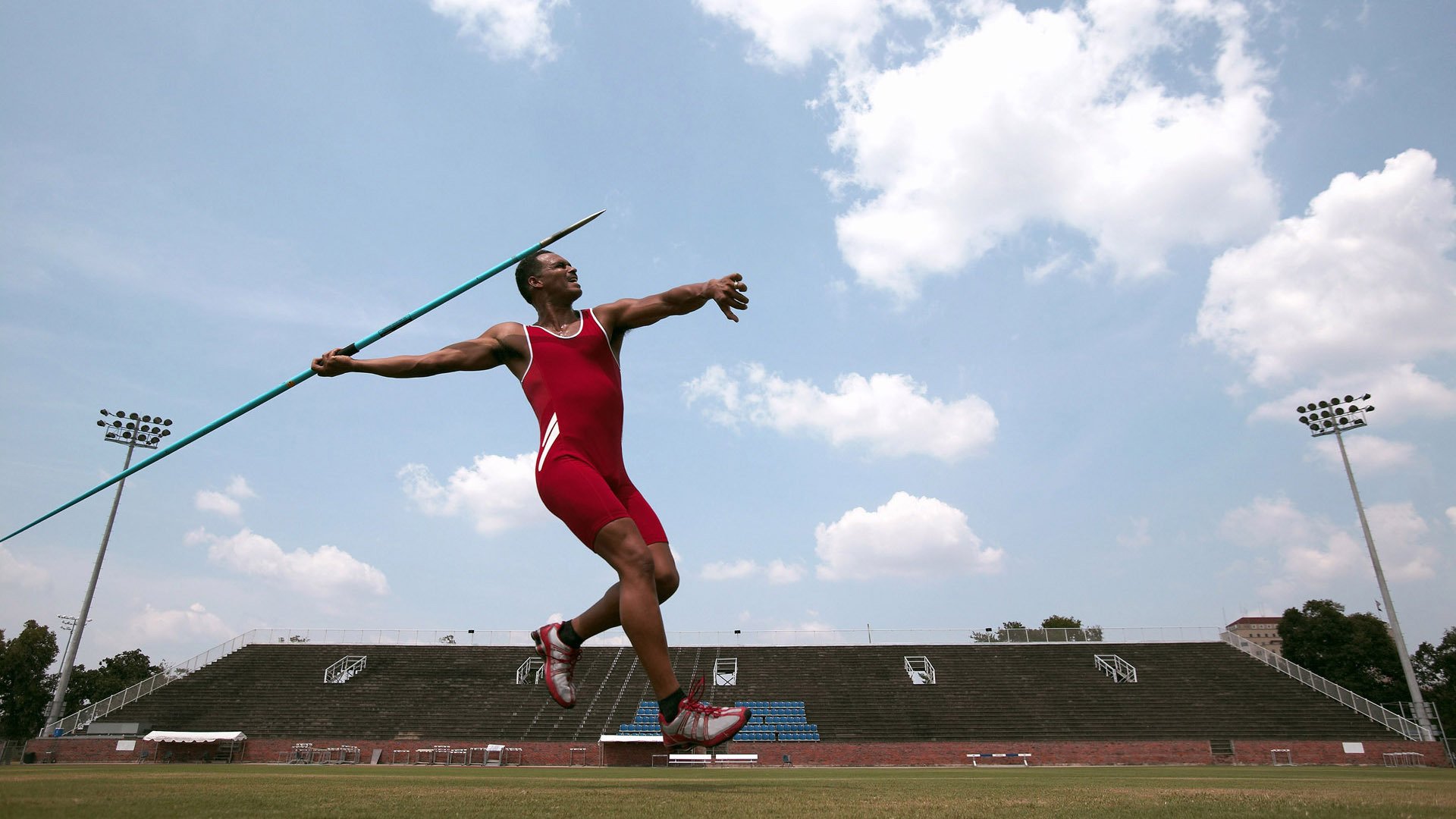 青训营地引进先进设备，助力年轻球员快速成长，青训营要求